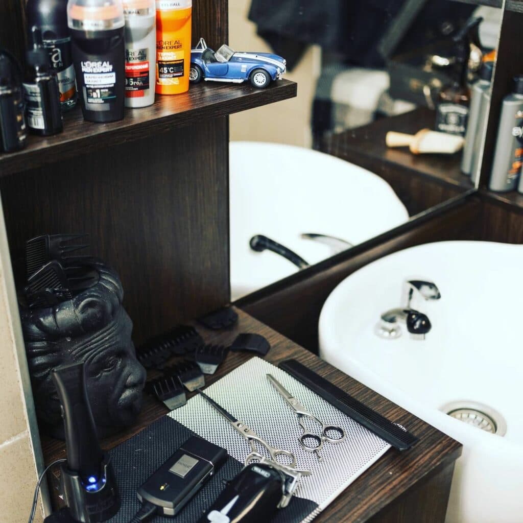 переселенка з Горлівки барбершоп