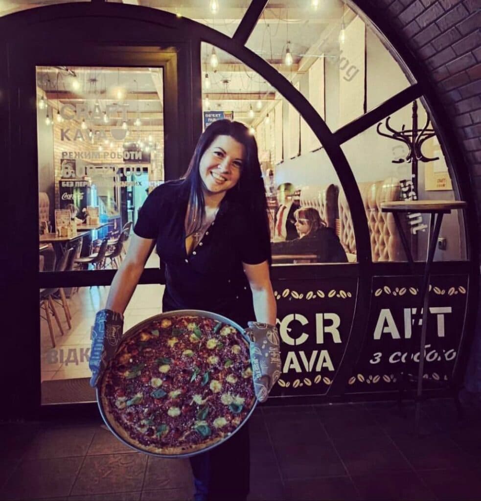 родина з Маріуполя кав’ярня