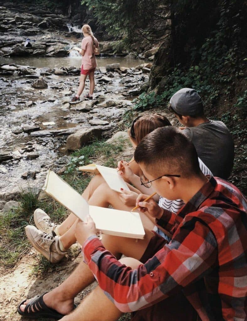 подруги із Донеччини мистецький табір