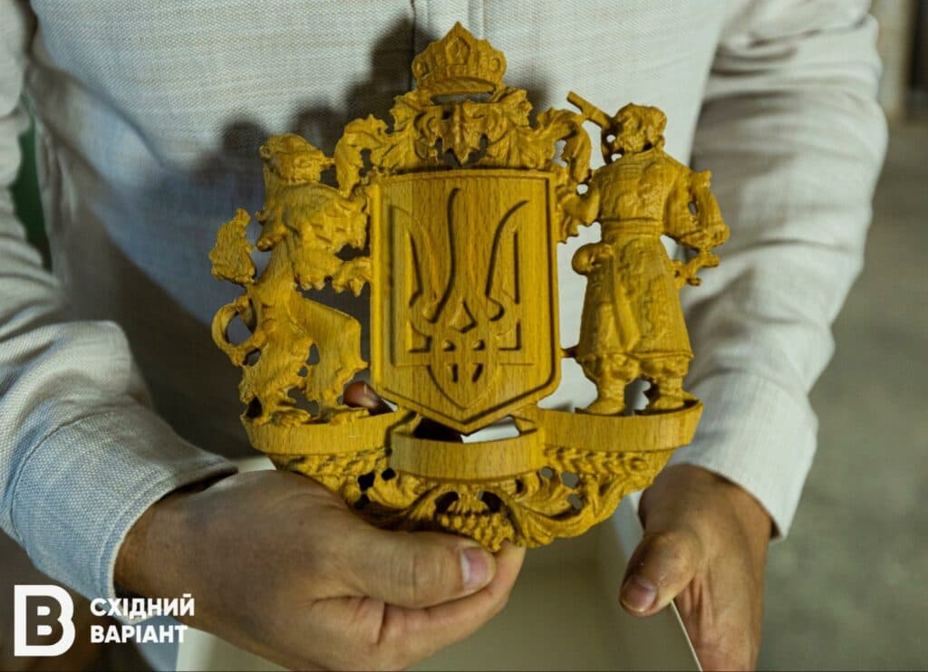 родина з Костянтинівки WoodLike