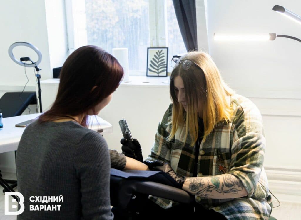 тату-студія з Маріуполя