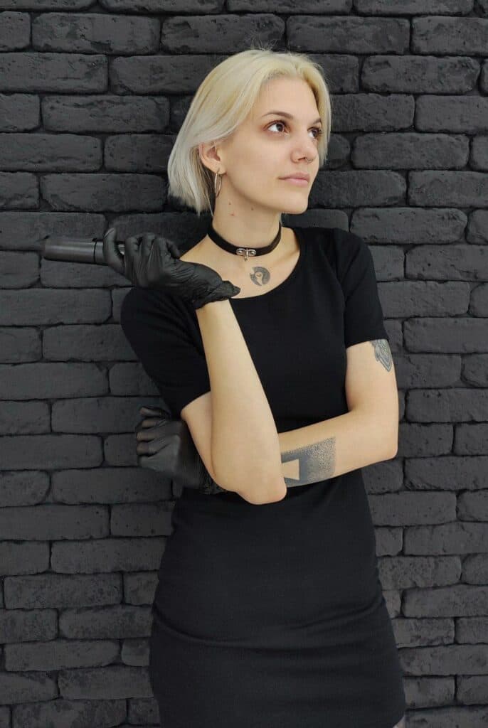 тату-студія з Маріуполя