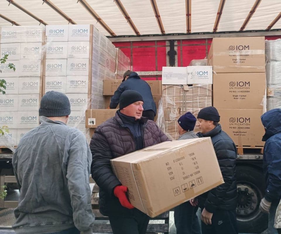 У Черкасах переселенцям з Луганщини видаватимуть матраци, ковдри та посуд