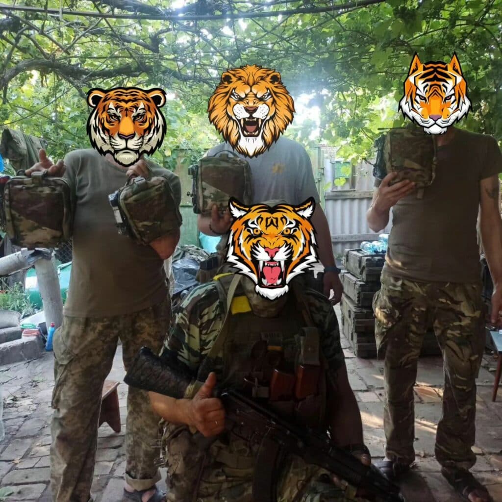 Frontline.Care волонтери_06