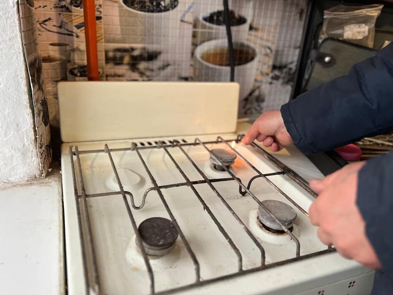 У Краматорську повернули газ мешканцям пошкодженої внаслідок обстрілу багатоповерхівки