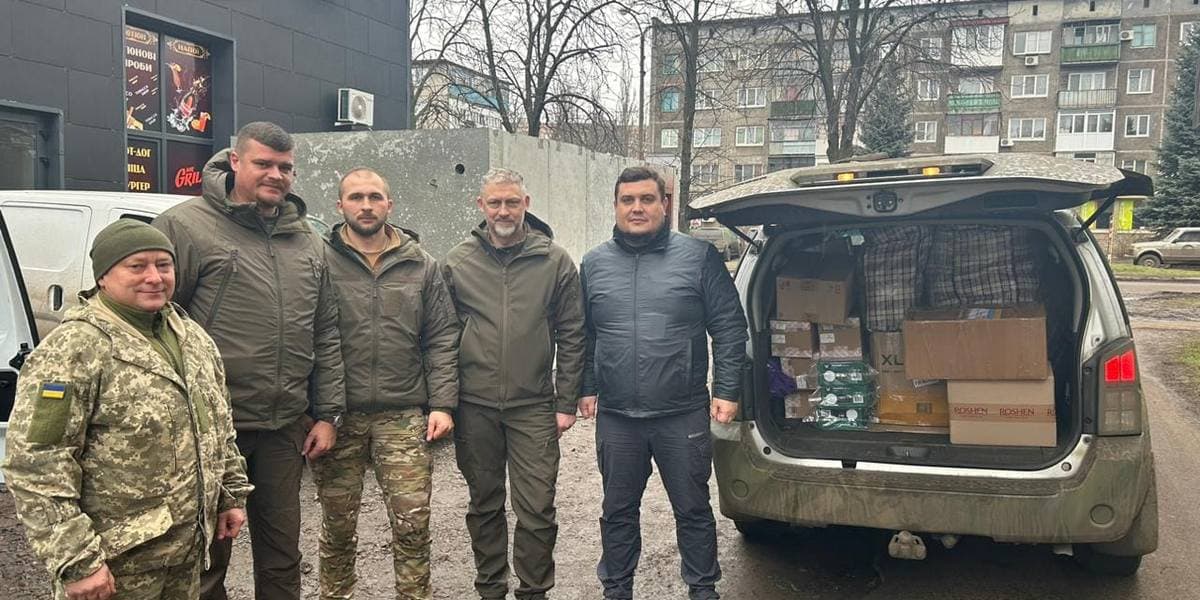 Луганська ОВА передала захисникам України оптичні пристрої та прибори нічного бачення