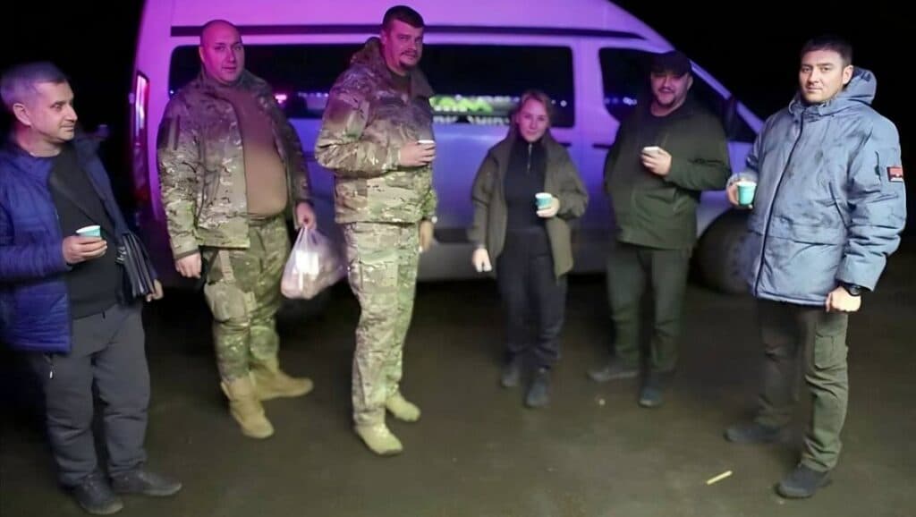 Голова Луганської ОВА зустрівся із волонтерами у Слов’янську