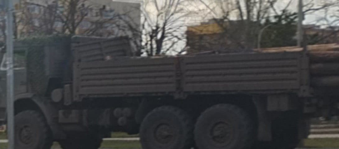 Поблизу окупованого Маріуполя росіяни зводять нові укріплення, — Андрющенко