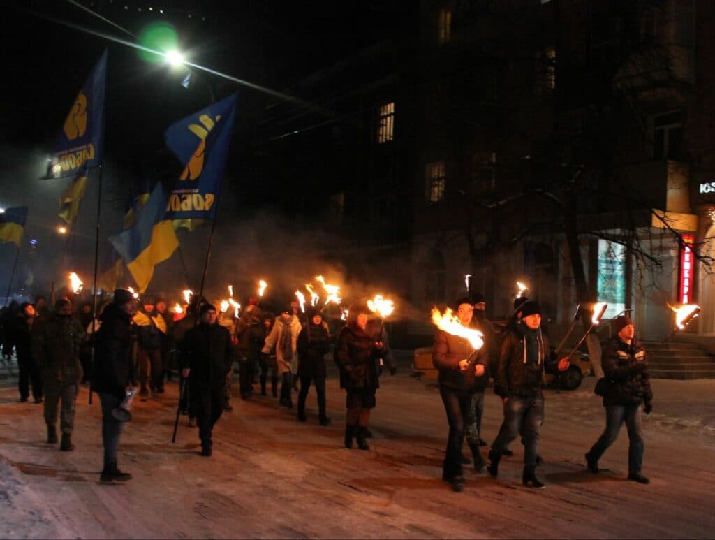 Смолоскипна хода