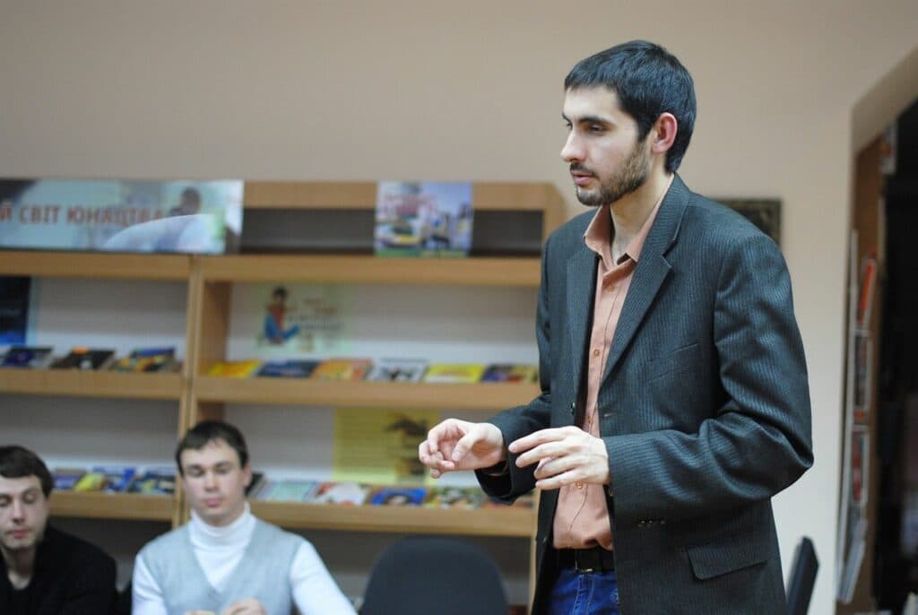 Український розмовний клуб у Донецьку