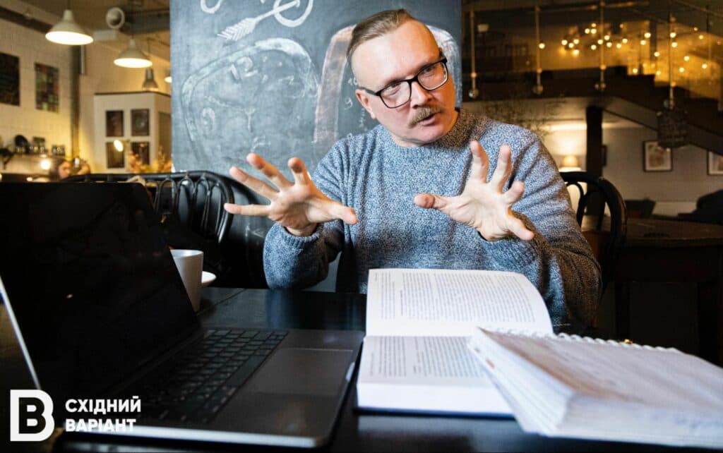 фільми про Азов Доцент