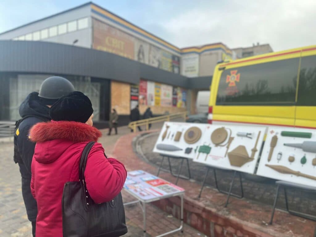 мобільний клас з мінної безпеки на Донеччині