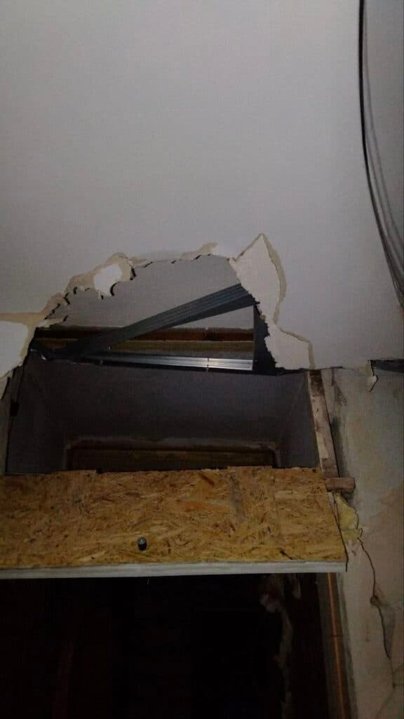 В окупованому Маріуполі місцеві показали результати так званих ремонтів від загарбників