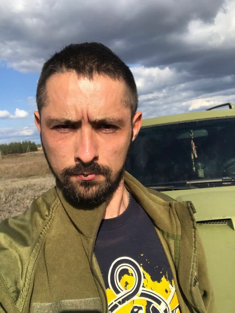 захисник Олександр Попічко