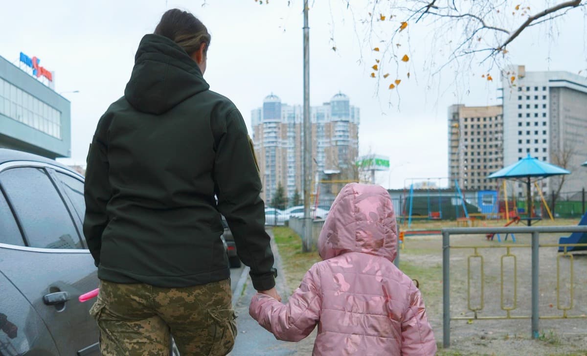 Save Ukraine допоміг повернути з тимчасово окупованої частини Донеччини доньку військової ЗСУ