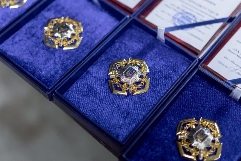 Клименко на сході, нагороди