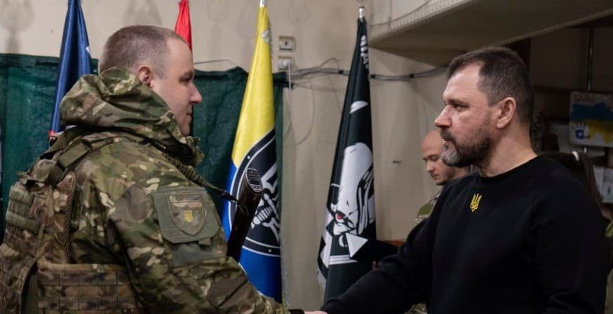 Клименко відзначив державними та відомчими нагородами 20 воїнів з Луганщини