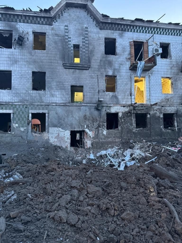 Ворог обстрілював промислову зону і житлові райони Курахового на Донеччині (фото)