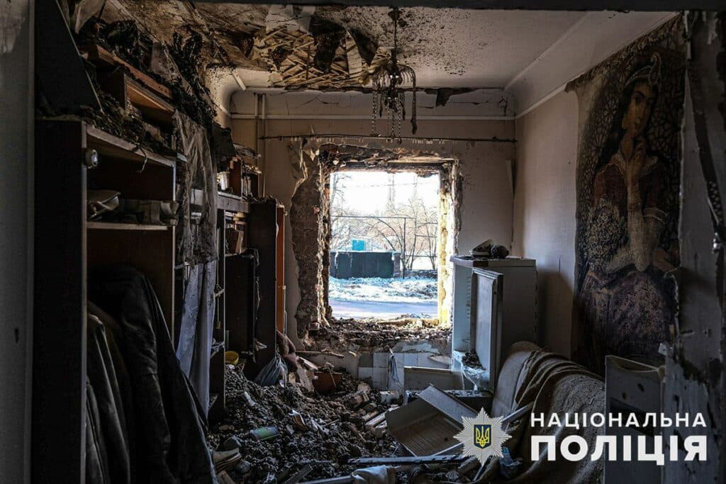 Ворог обстрілював промислову зону і житлові райони Курахового на Донеччині (фото)