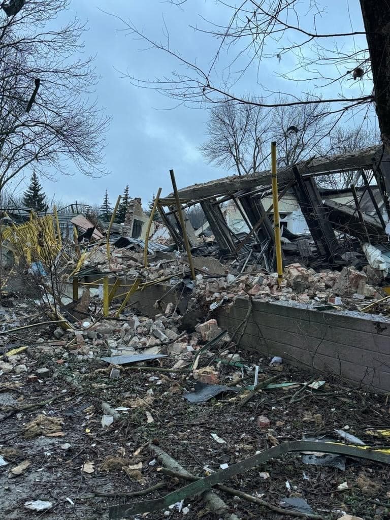 Курахове росіяни обстріляли ракетами С-300: поранено підлітка