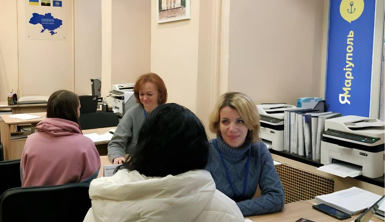 У Києві розширюють канали комунікації з ЦНАП для ВПО