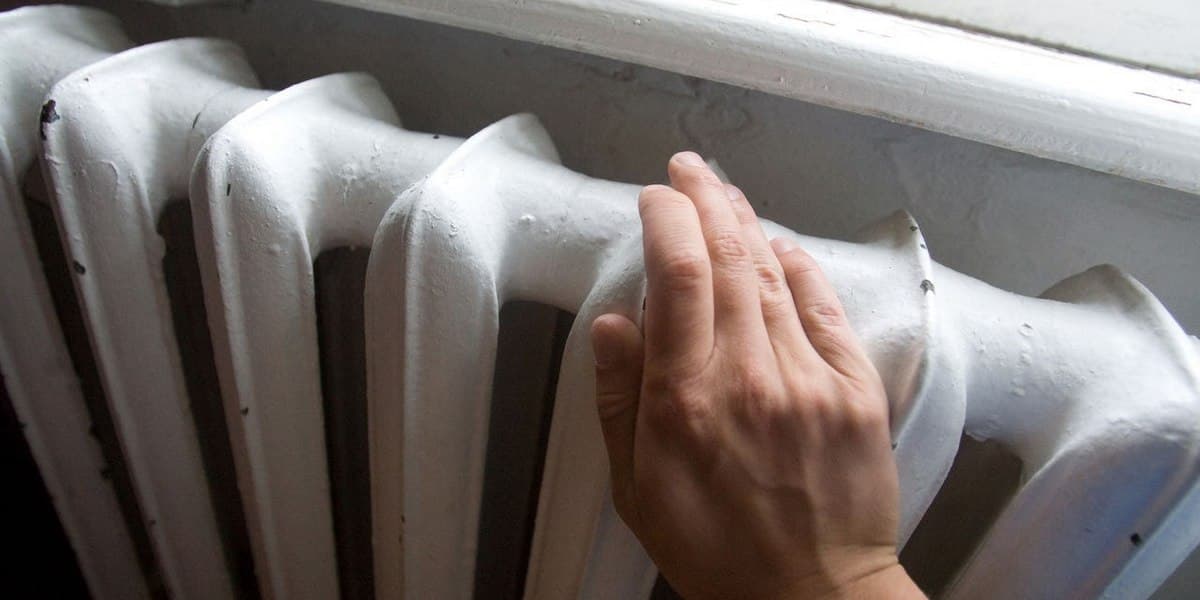 В окупованому Маріуполі багато будинків продовжують залишатися без тепла та світла, — міськрада