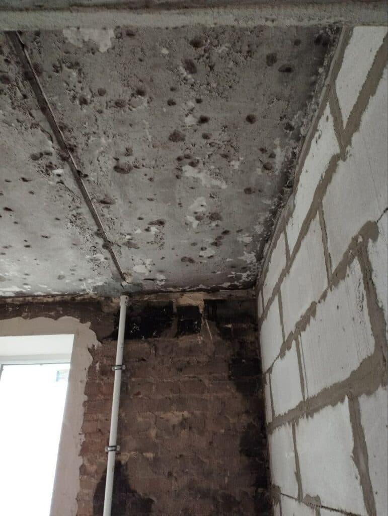 Маріупольці розповіли, як проходять "ремонти" будинків від росіян