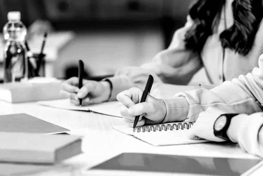 путін виділив мільйонний грант на створення в окупованому Маріуполі "медіацентру" для підлітків: що відомо