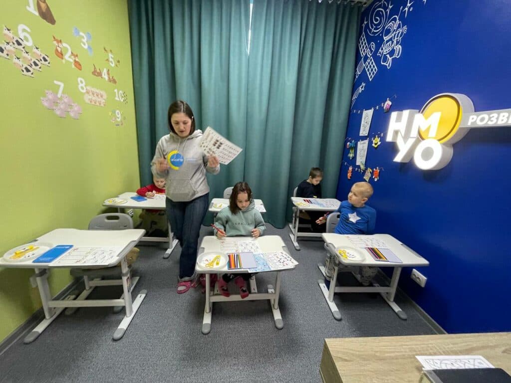 У Дніпрі за підтримки ООН відкрили дитячий мультифункціональний центр UNICEF для занять ВПО і всіх охочих