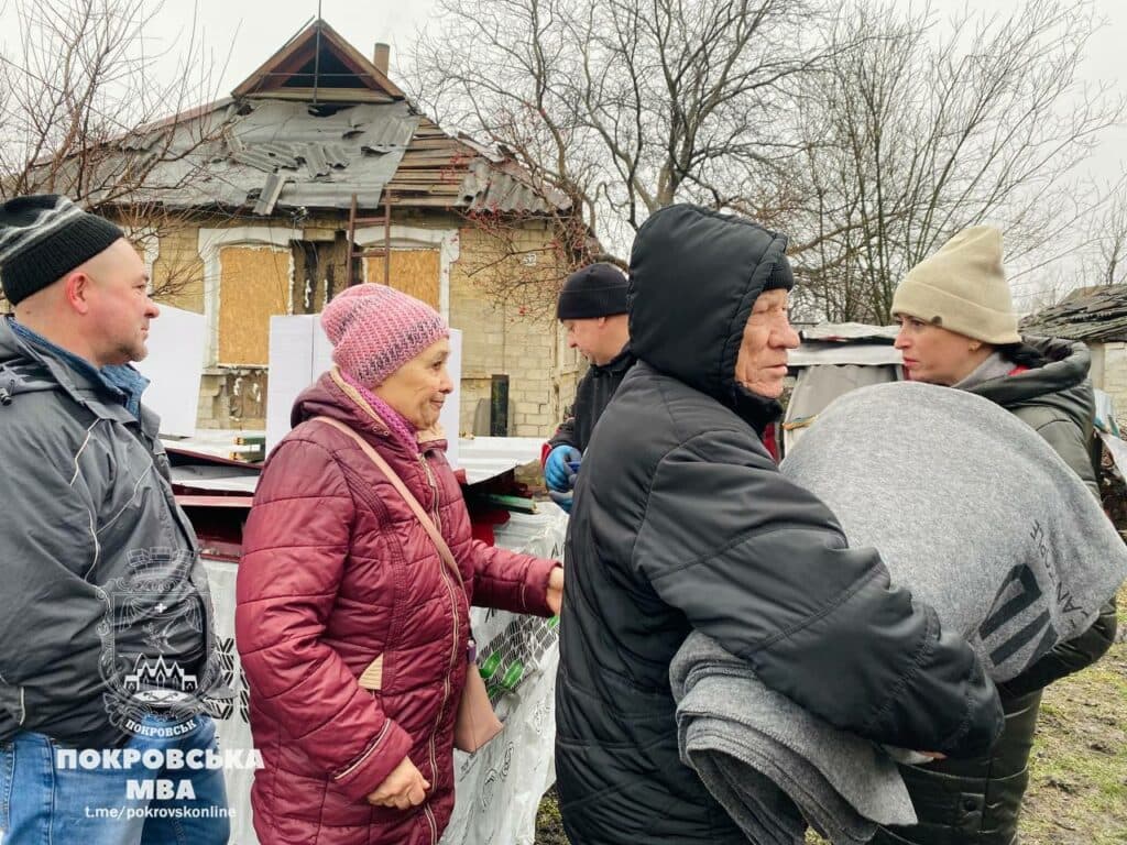 Міжнародні гуманітарні організації допомагають Покровську після російського обстрілу