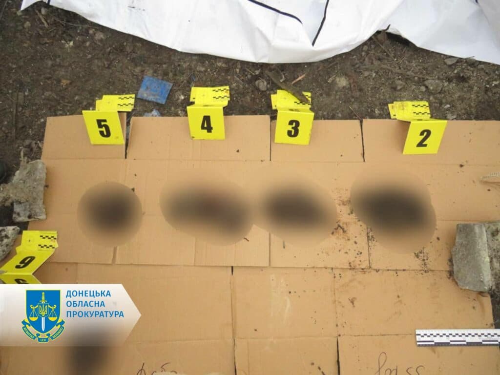 У Покровську на місці удару шукають 8 осіб, серед яких — діти