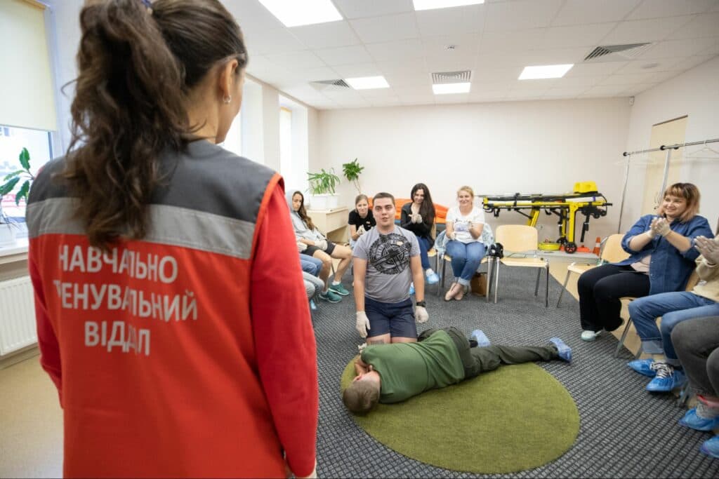 Українці українцям близькі