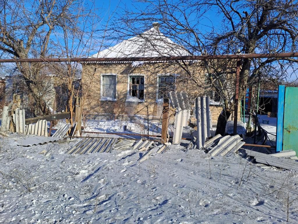 На Донеччині російська армія обстріляла громади: в ОВА показали наслідки ворожих атак