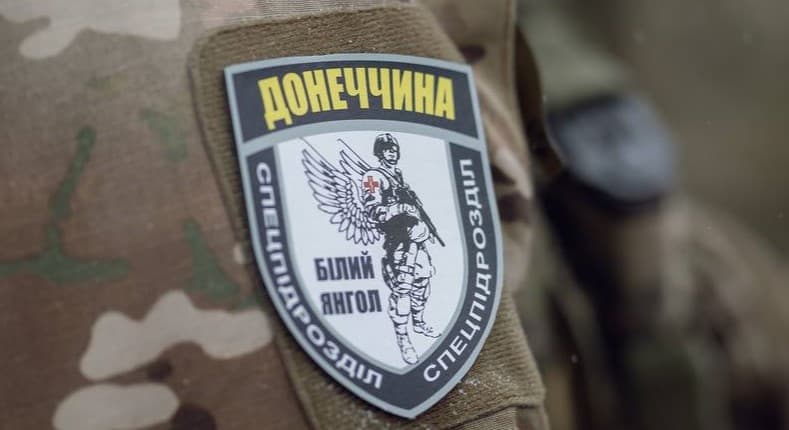 З Курахового за два тижні білі янголи врятували щонайменше 10 поранених жителів