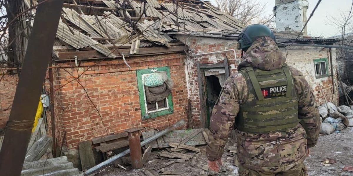 обстріляний будинок