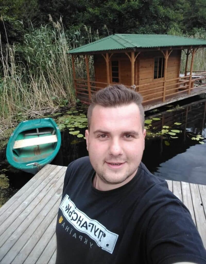 влонтер з Луганщини антифейк_06