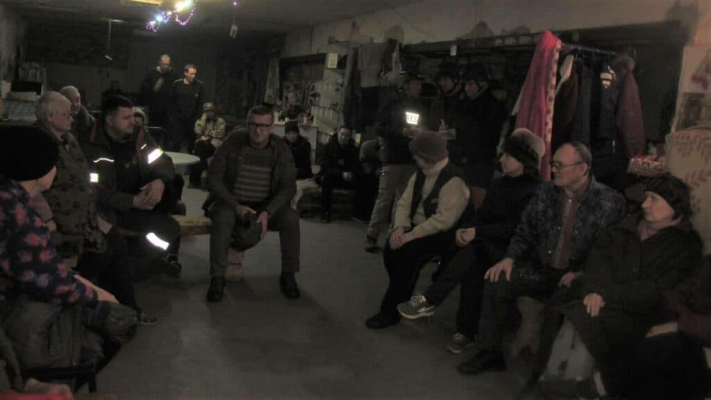 Війська рф обстріляли Пункт незламності та сховище в АТБ в Авдіївці