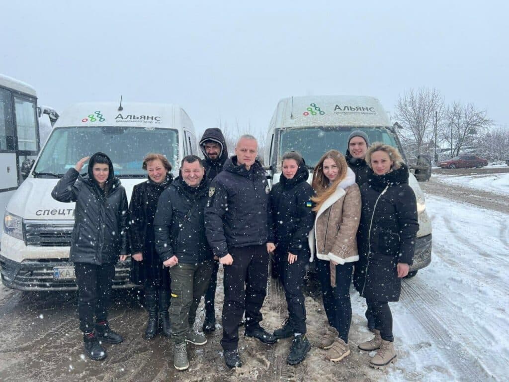 Проєкт "Мобільні клініки" втілюють на Донеччині (фото)