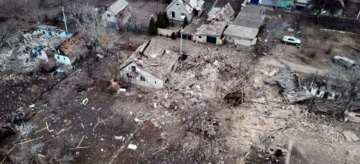 Внаслідок ворожих обстрілів на Донеччині відомо про 2 загиблих і 19 поранених