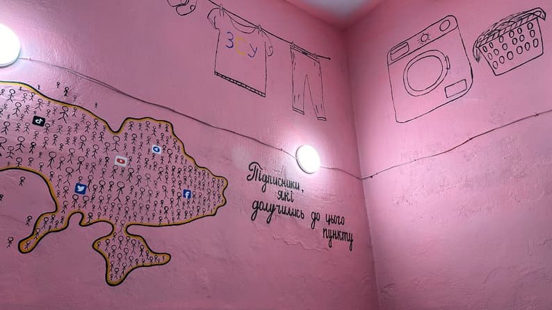 На Донеччині волонтери відкрили для українських військових "пункт незламності"