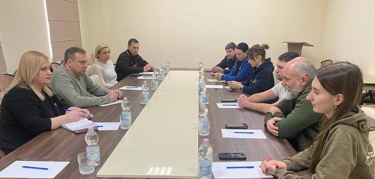 До вирішення питань водопостачання у прифронтових громадах Донеччини доєдналися представники Карітас Україна