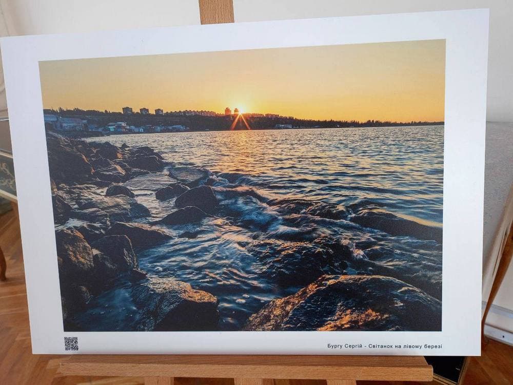 У Києві відкрилася виставка-спогад "Мій Маріуполь: щасливі миті крізь об’єктив"