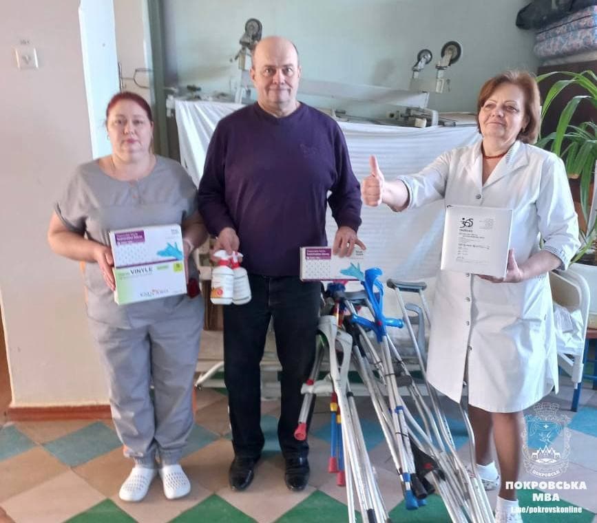 У Покровськ доставили гуманітарний вантаж для лікарень від волонтерів Львівщини (фото)