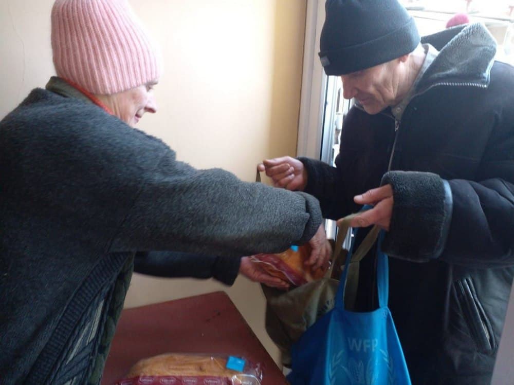 135 людей з інвалідністю отримали продуктові набори в Селидовому за сприяння Всесвітньої продовольчої програми
