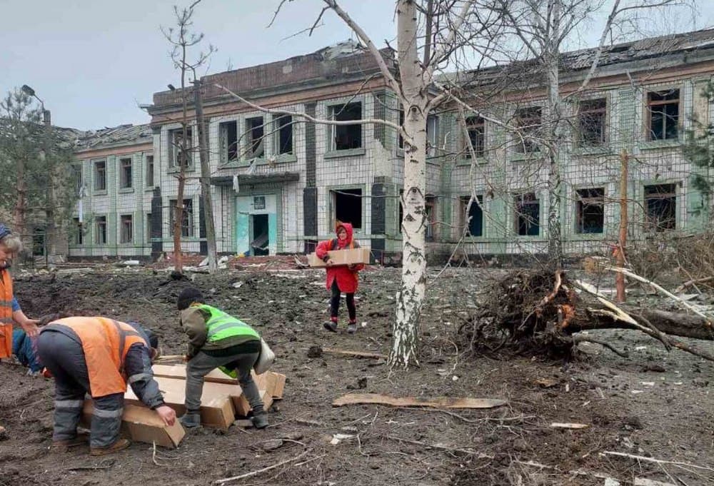 У Селидовому продовжують ліквідовувати наслідки нічних атак російських військ (фото)
