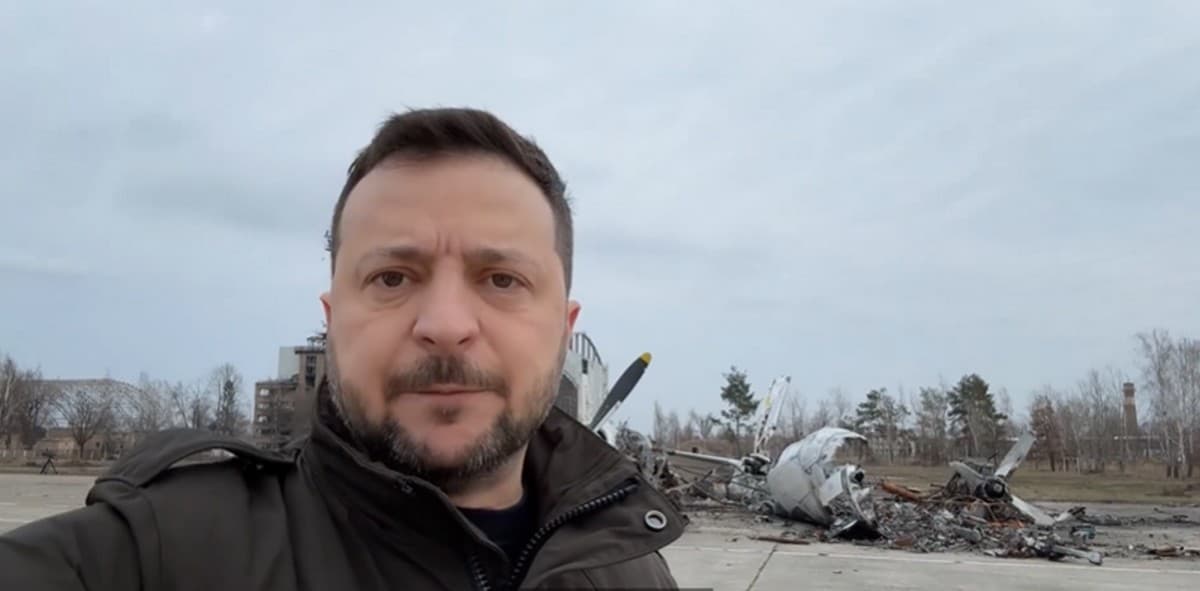 Зеленський зробив звернення у другі роковини початку повномасштабного вторгнення Росії в Україну (відео)