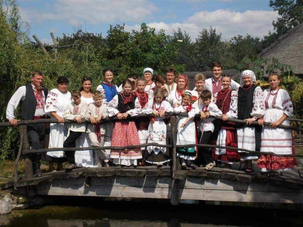 Народний пошуково-дослідницький фольклористичний гурт “Заграйярочка