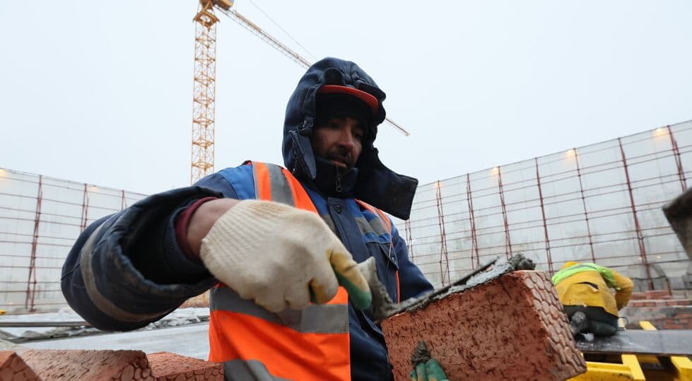 гастарбайтери, будівельники з рф на ТОТ
