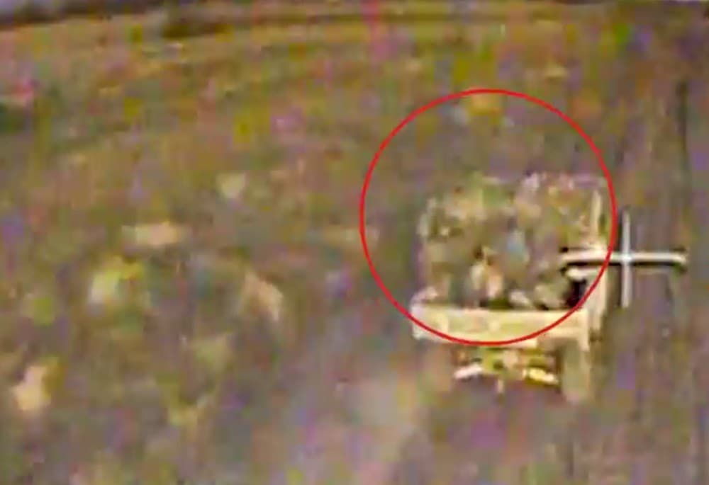 На Авдіївському напрямку українські бійці ліквідували ударним дроном групу загарбників (відео)