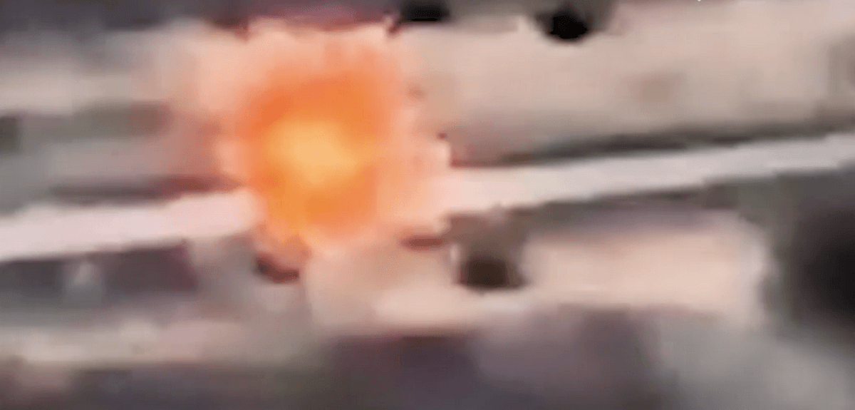 В Авдіївці українські захисники знищили ворожий танк (відео)